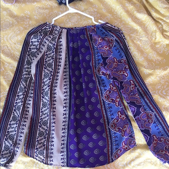 Macy’s Blouse - Picture 2 of 2